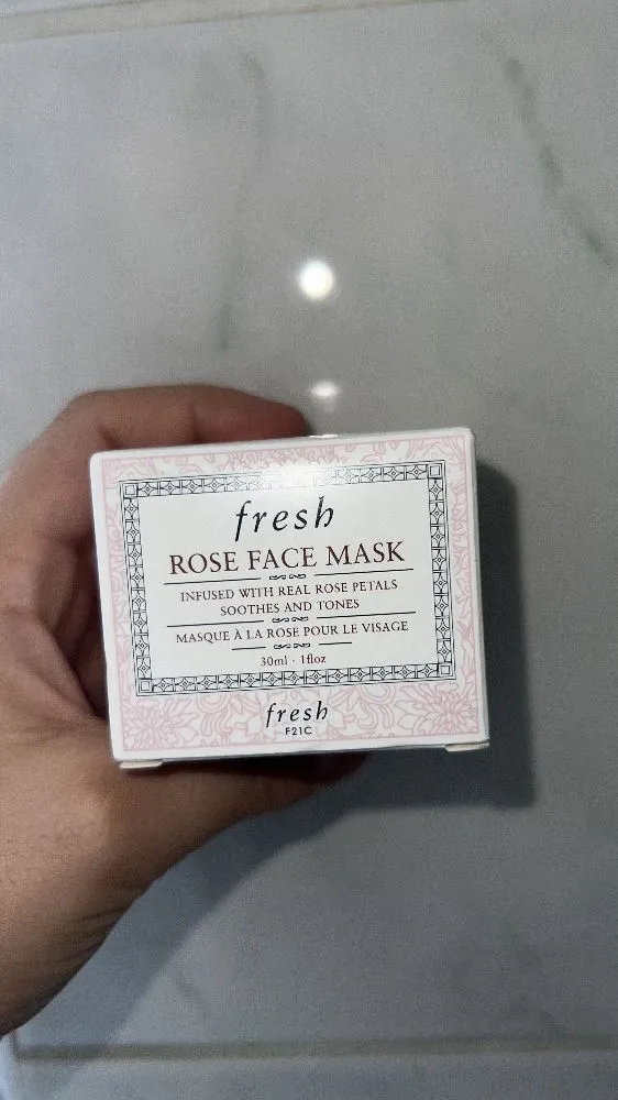 Fresh rose face mask 🥀