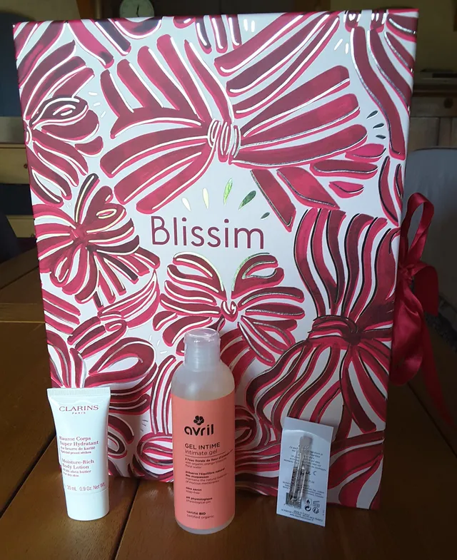 Coucou les filles ! J ai fini par craquer aussi !!! Le