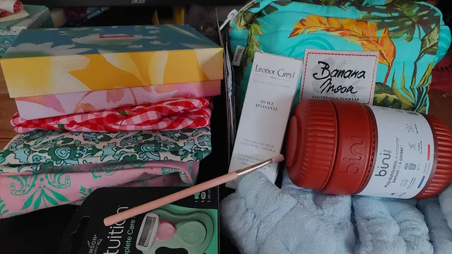 Hello, voici ma commande dont l'édition limitée bananamoon.