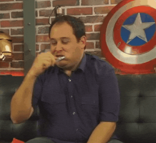 Hello les filles,  Petite routine pour les dents : 