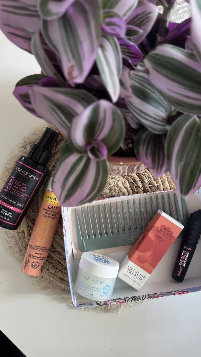 ****POV: Tu gagne une box collector grace à un concours