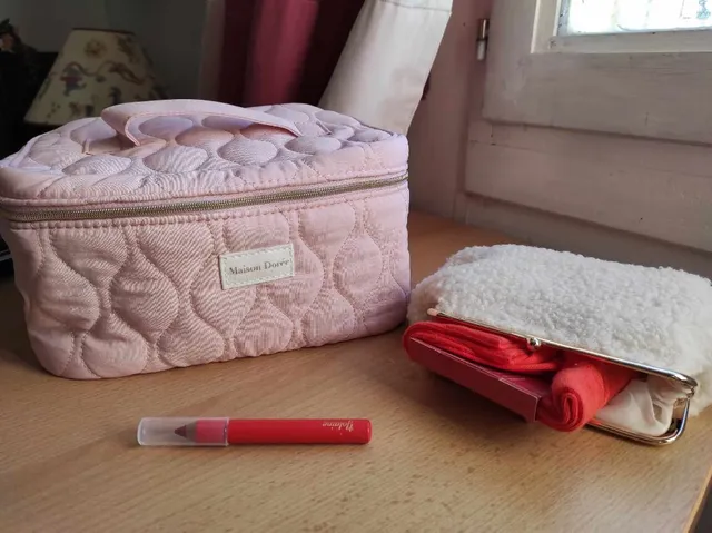 Hellooo J'ai reçu ma dernière commande shop! jai pris