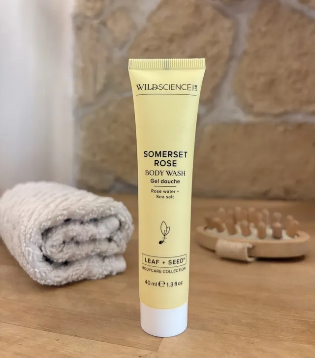 J’ai beaucoup aimé ce gel douche. On a un packaging simple,