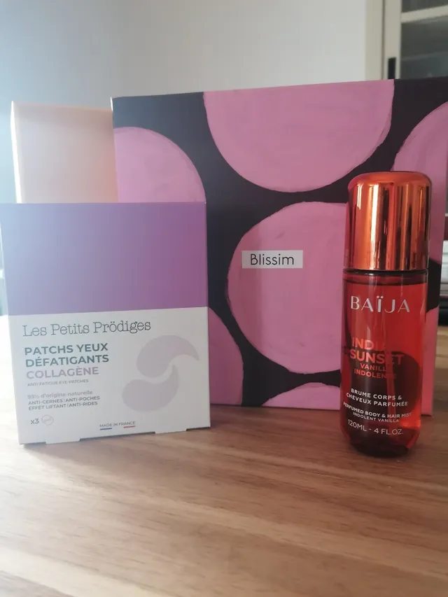 Commande bien arrivée et en parfait état. Elle contient :