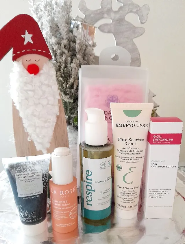 Coucou, Dernier craquage de l'année. Juste une petite