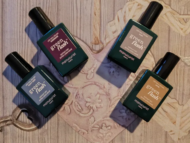 Commande du 15, reçu le 19. C'est cool en ce moment, j'aime