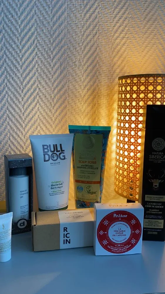 salut les filles j´ai reçu aujourd´hui ma commande, j´ai