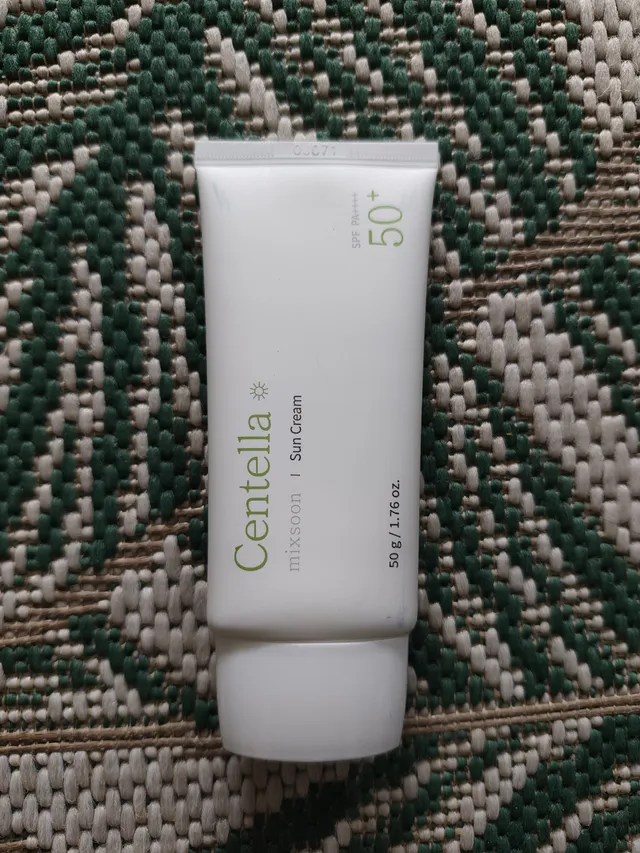 J’ai testé la Crème Solaire Centella SPF 50+ de Mixsoon et