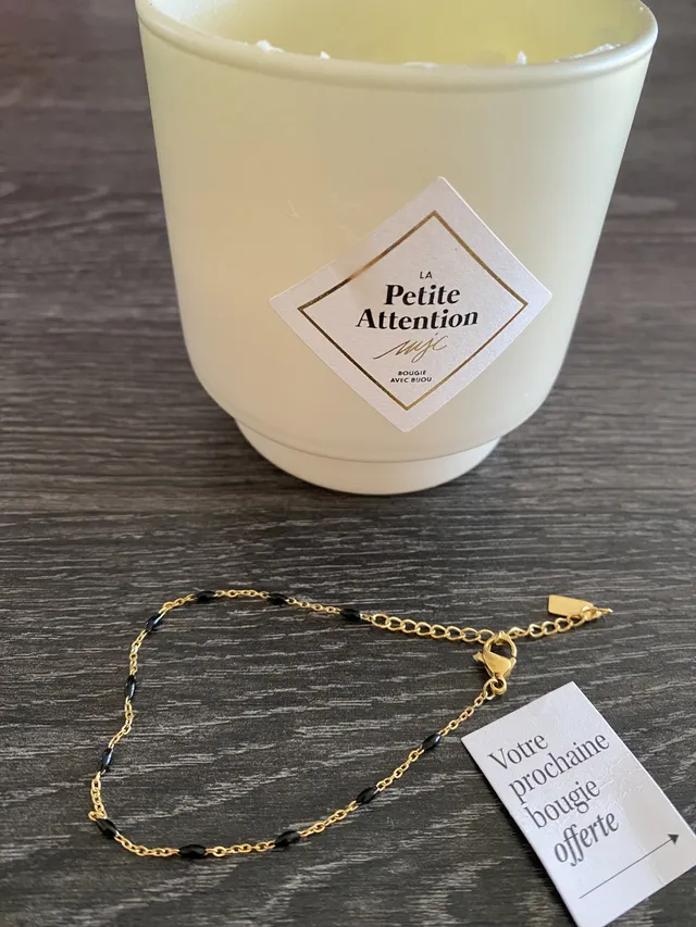 Ma bougie cadeau du shop a révélé son bijou 🤩 La bougie