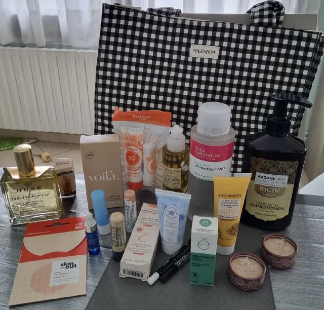 J'ai enfin reçu mes commandes passées il y a 10 jours. A moi