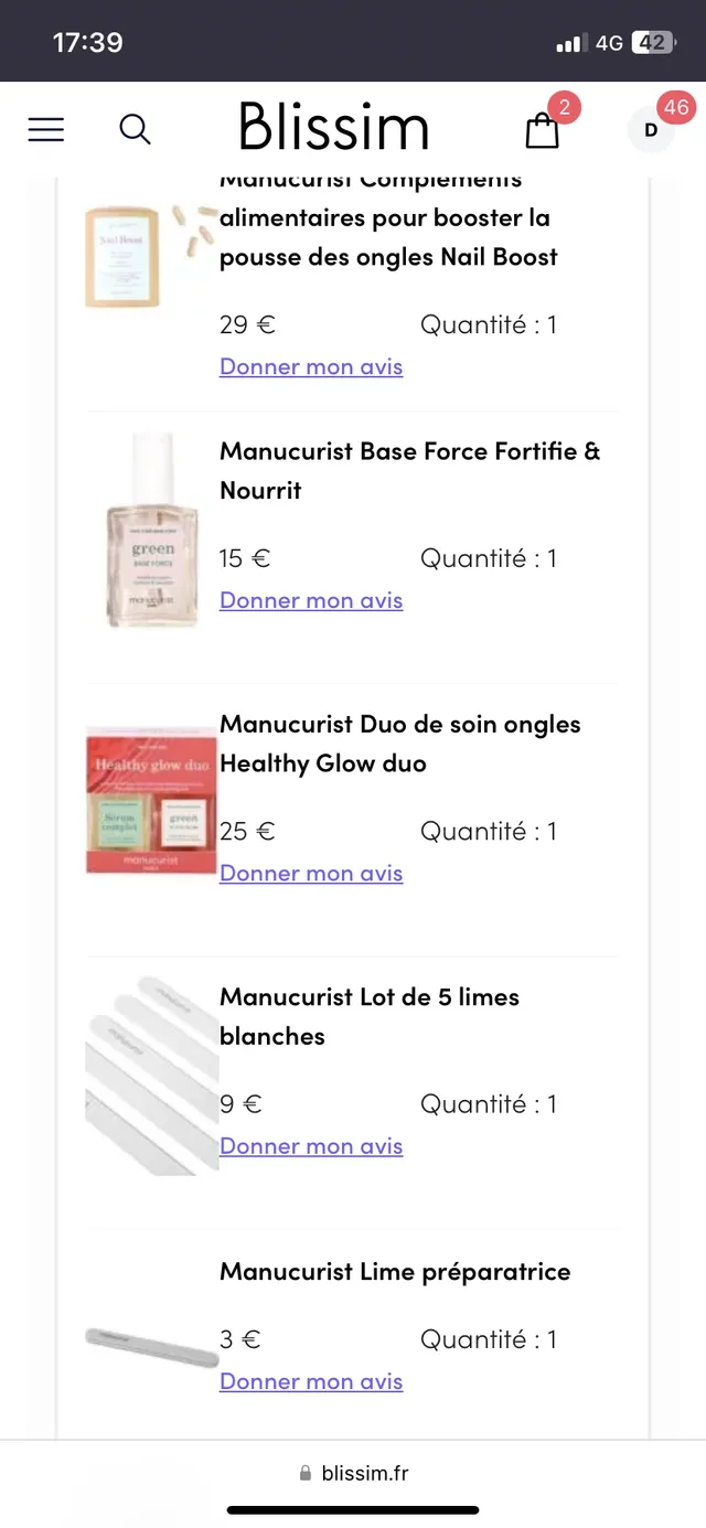 Après m'être fait retiré mes ongles en porcelaine chez la