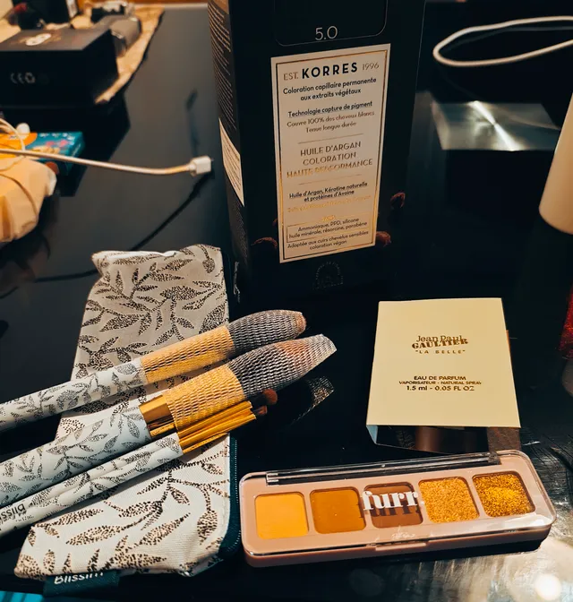 Une partie de ma dernière commande . J'ai repris encore et