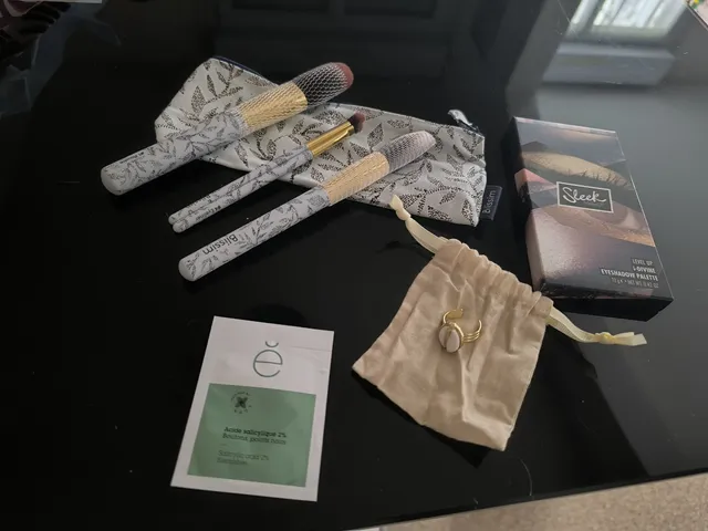 Les petits cadeaux qui font toujours plaisir . Le petit