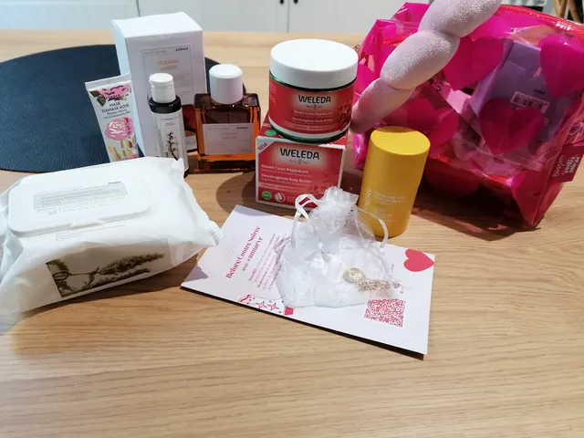 Hello, commande reçu un petit peu avant l'arrivée estimée le