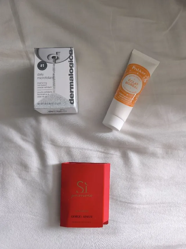 Voici les trois petits cadeaux reçu avec ma commande . Je